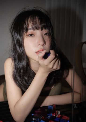 《美丽教师》