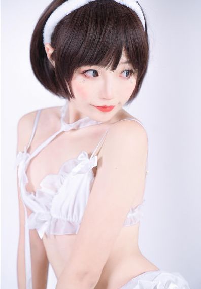 朋友家的妻子