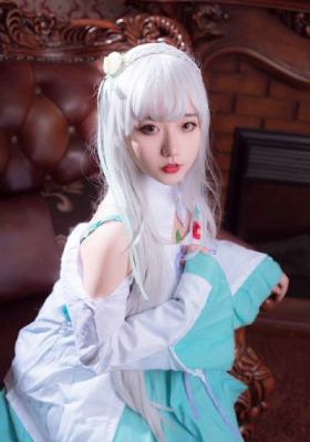 不羁的美女