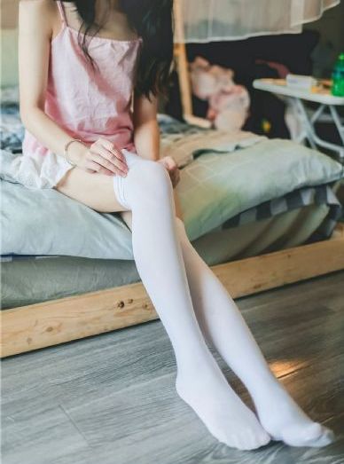 三个巴伐利亚女孩游巴黎