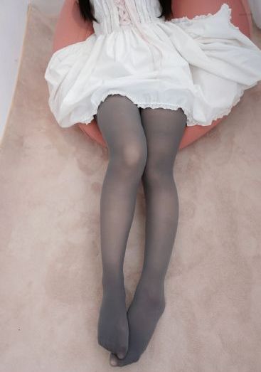 女搜查官紧身皮衣调教